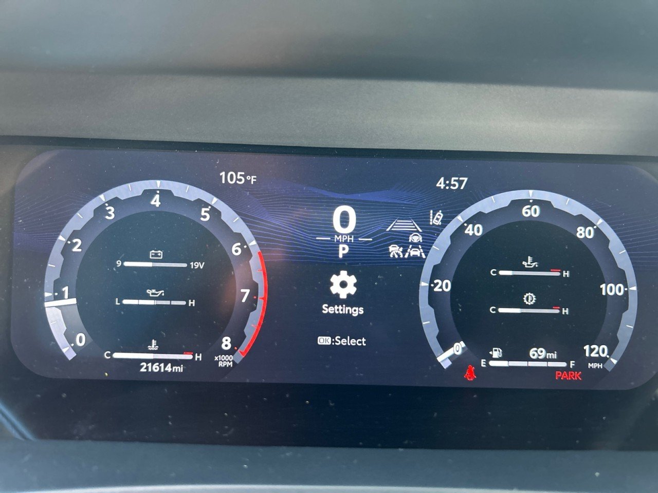 Used 2024 Silver Toyota SR5 image 11