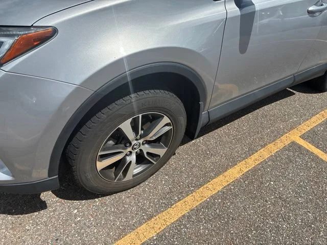 Used 2017 Silver Sky Metallic Toyota XLE image 9