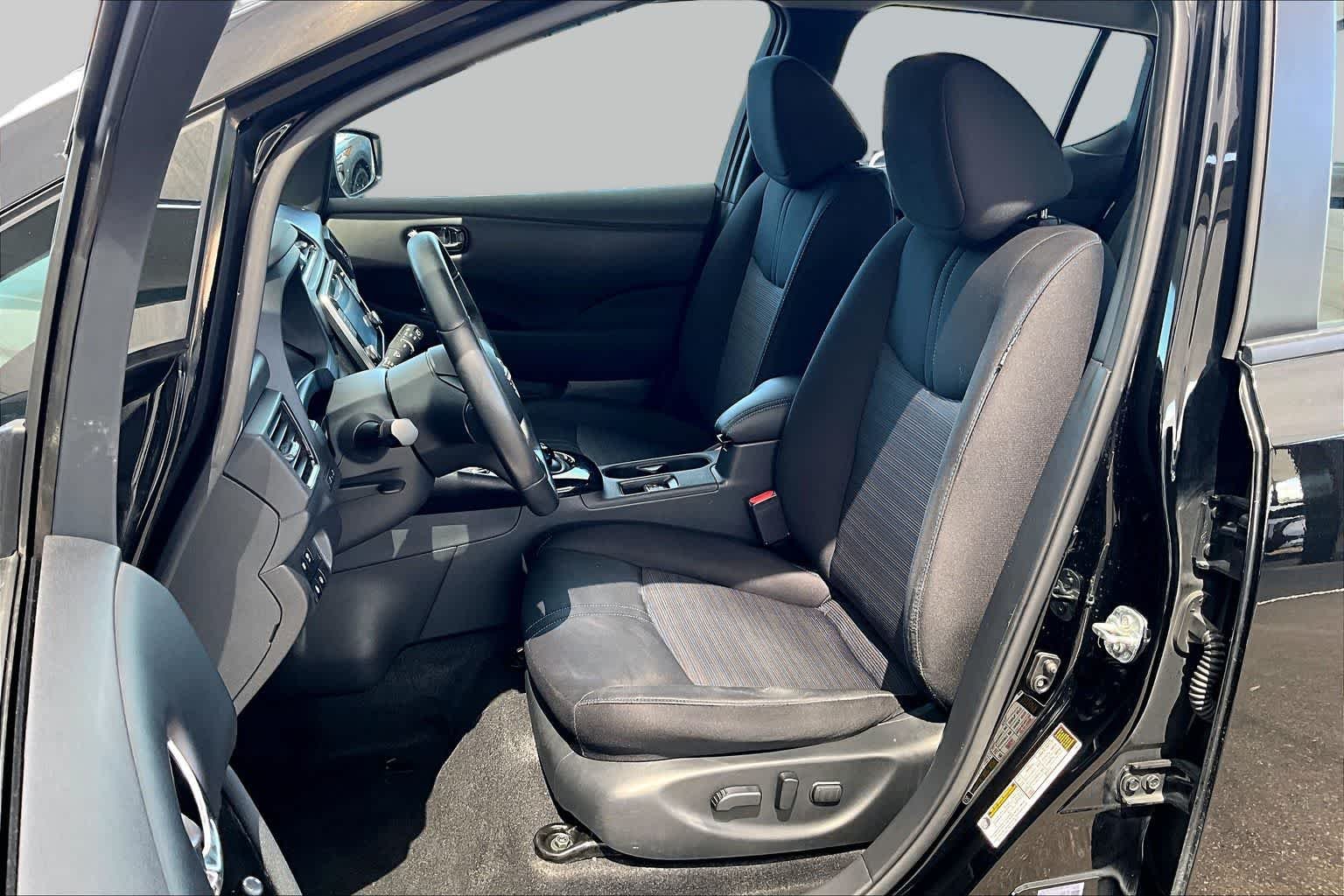 Used 2025 Super Black Nissan SV PLUS image 7