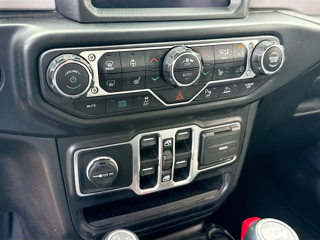 Used 2021 Black Jeep Unlimited Sahara 4xe image 17