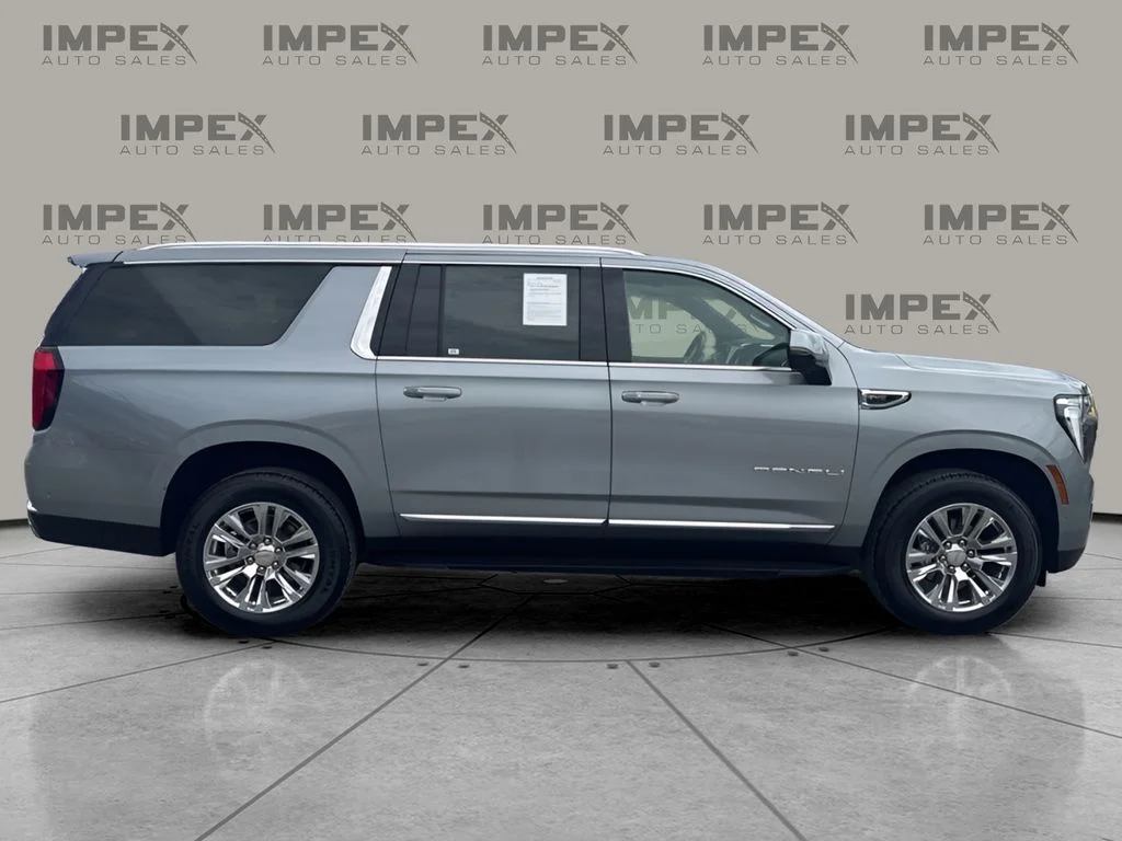 Used 2025 Silver GMC Denali image 6