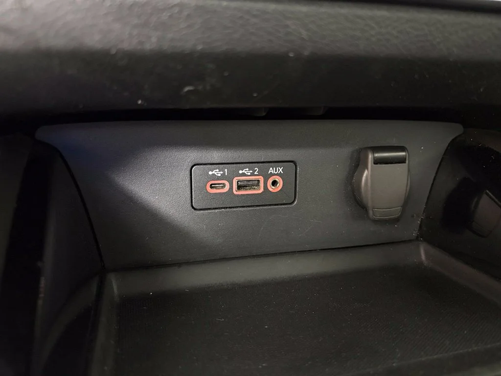 Used 2024 Silver Nissan 2.5 SR image 25