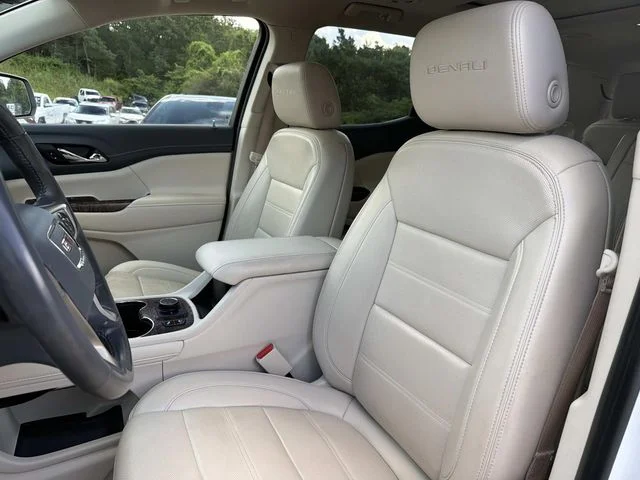 Used 2022 White GMC Denali image 26