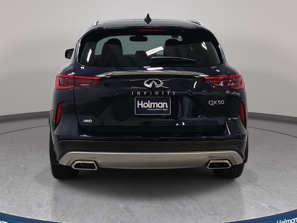 Used 2019 Hermosa Blue INFINITI ESSENTIAL image 7