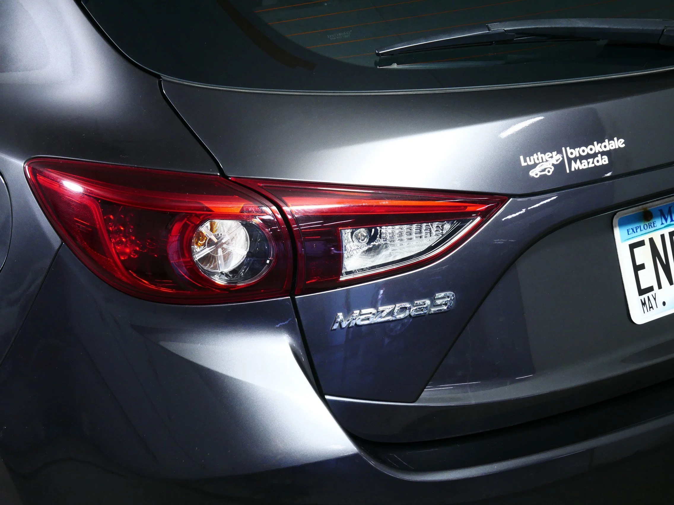 Used 2017 Machine Gray Metallic Mazda Grand Touring image 17