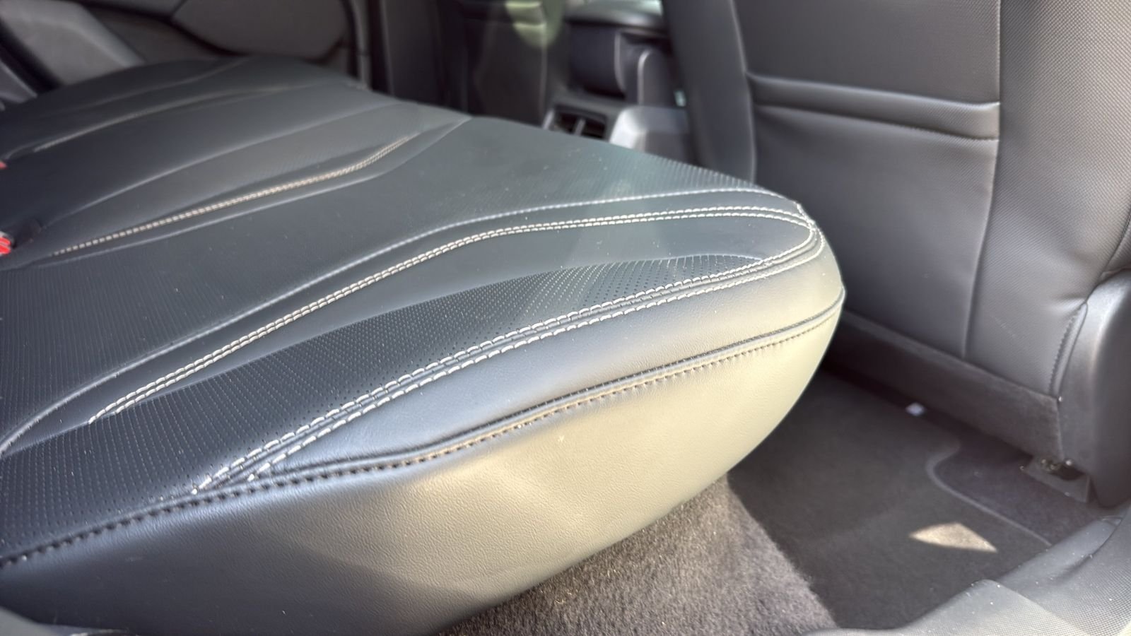 Used 2023 White Ford Premium image 26