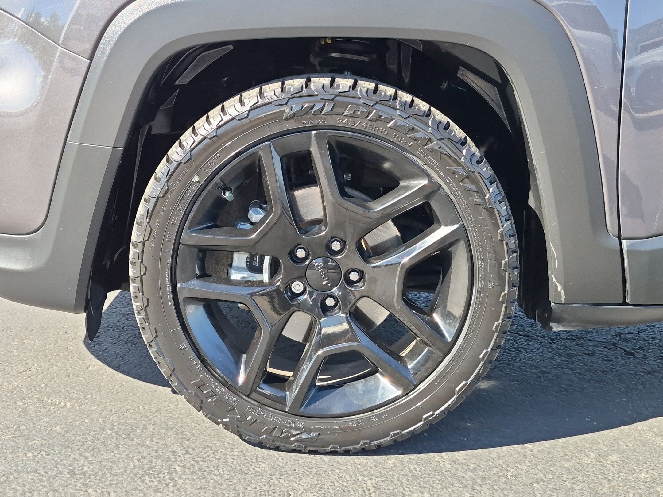 Used 2020 Granite Crystal Clearcoat Metallic Jeep Orange Edition image 11