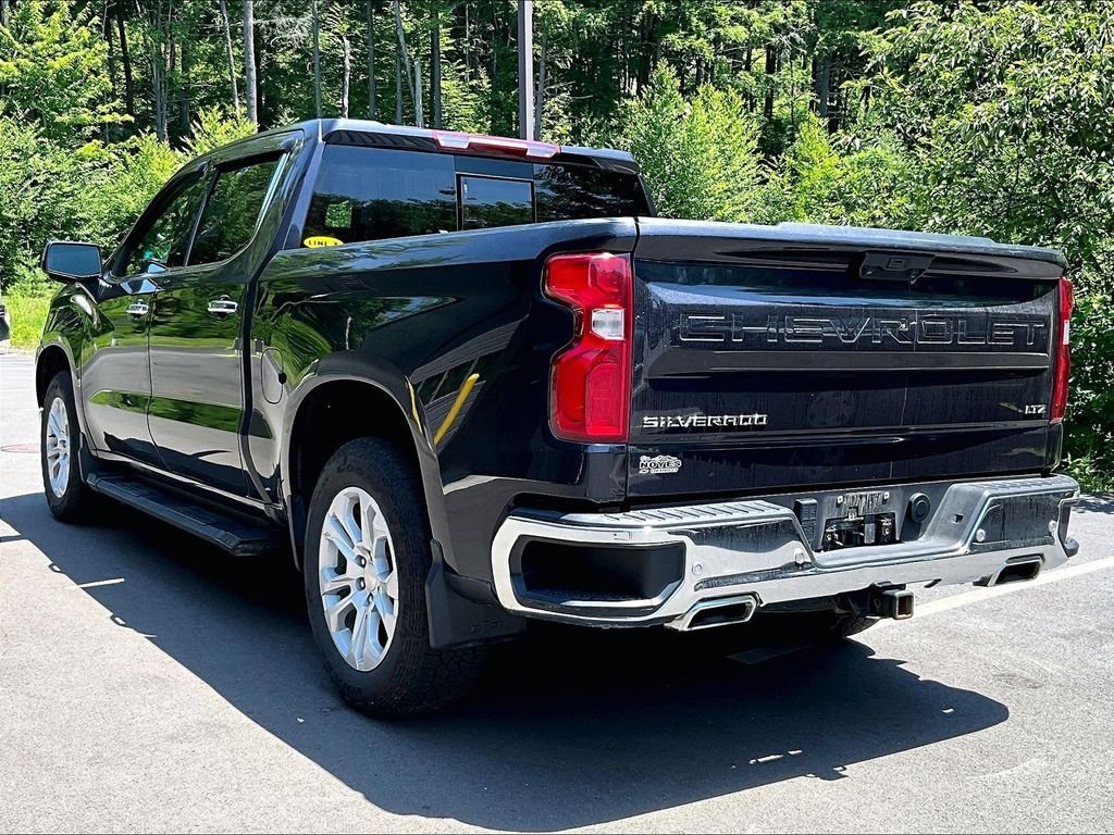 Used 2022 Gray Chevrolet LTZ image 6