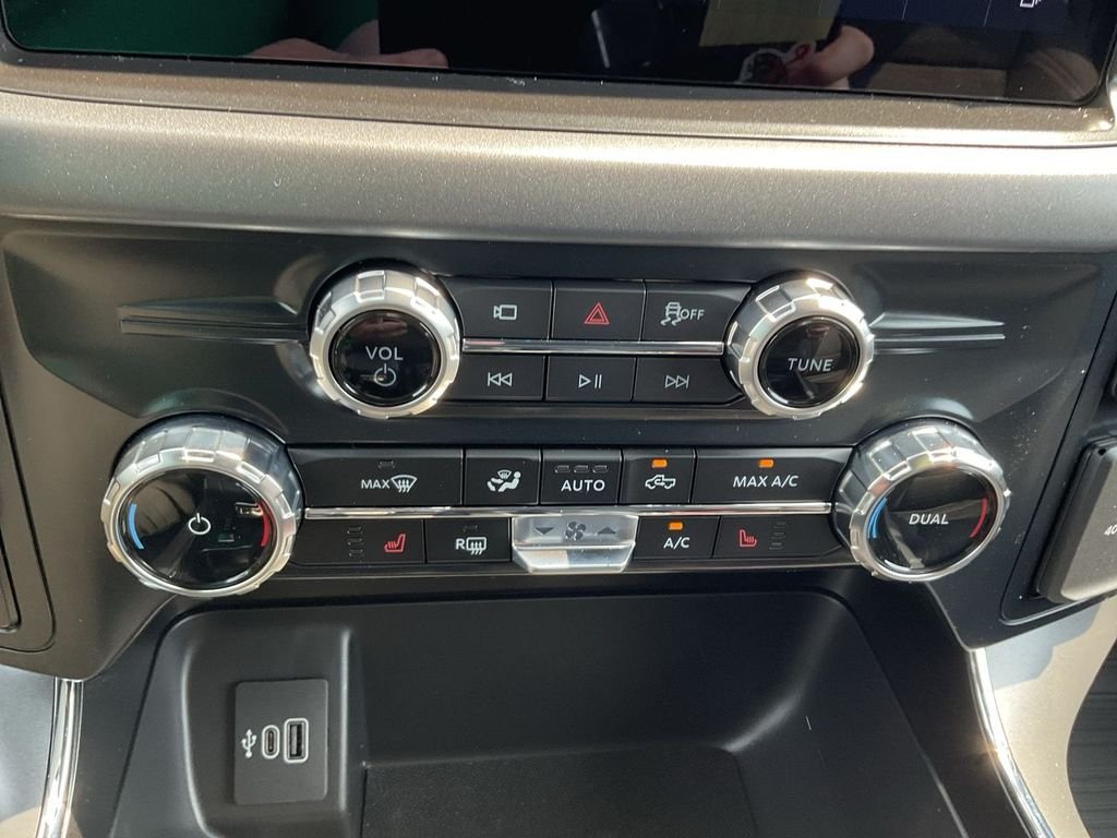 New 2026 Gray Ford XLT image 18