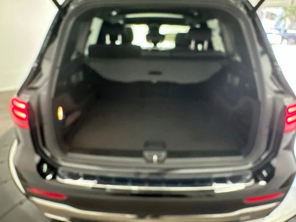 New 2026 Black Mercedes-Benz GLB 250 image 25