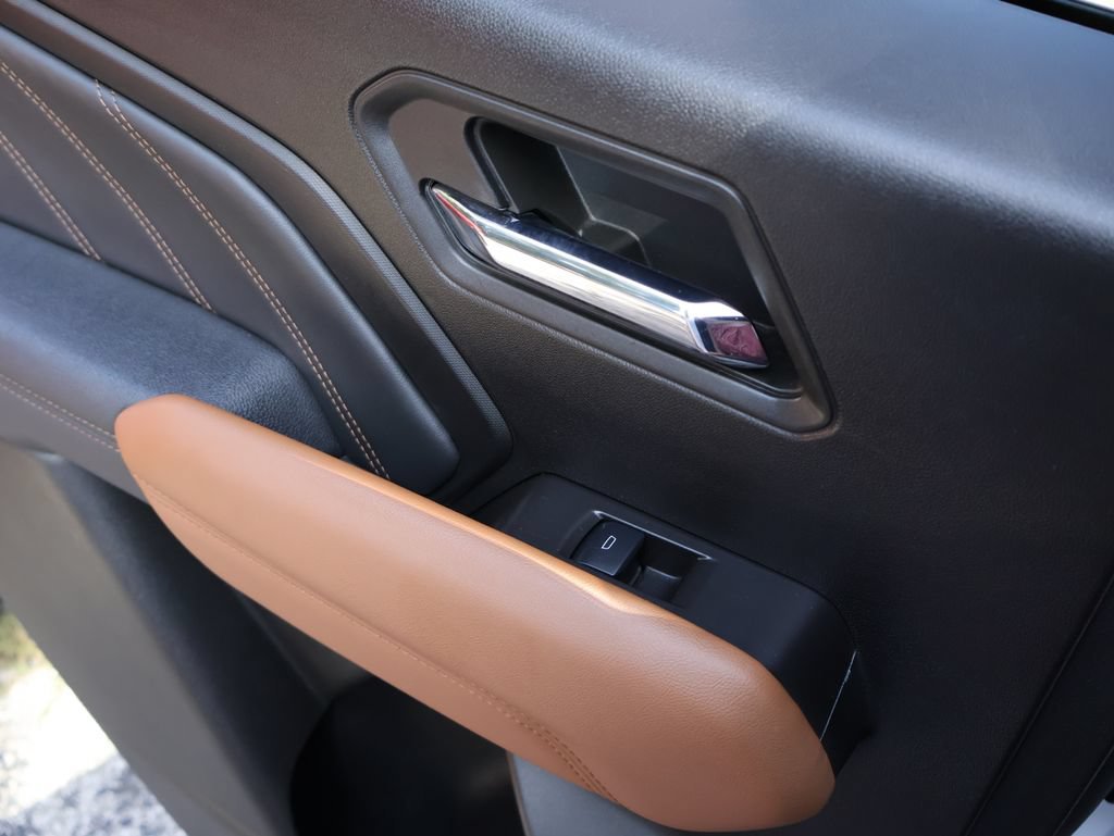 2024 GMC Canyon AT4 - Photo 13