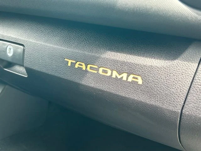 Used 2018  Toyota TRD Off-Road image 32