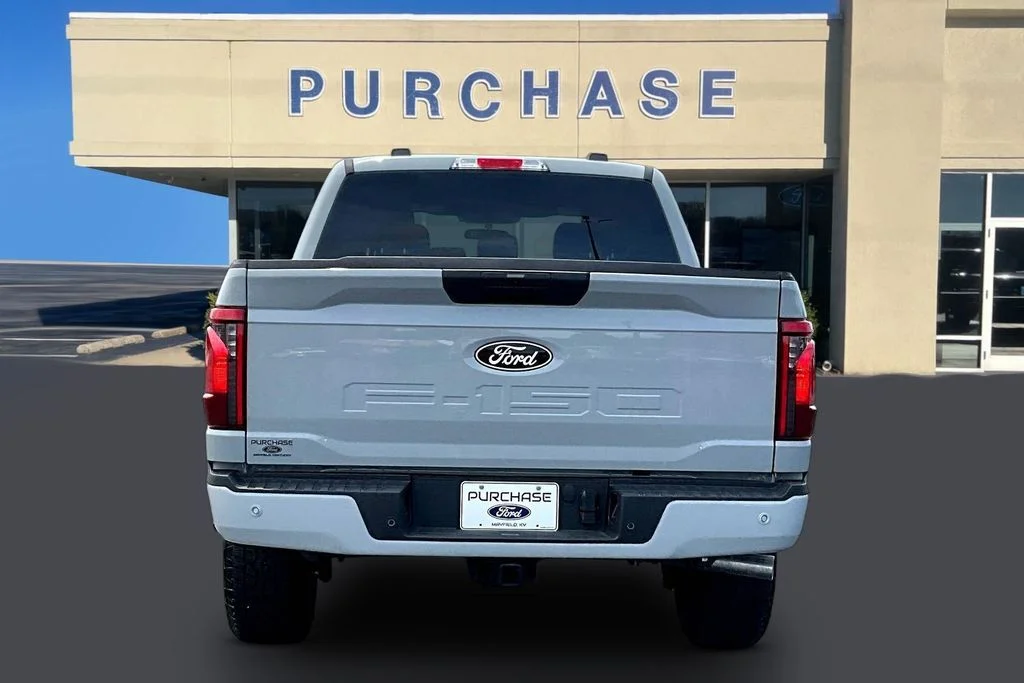 New 2026 Avalanche Ford XLT image 4