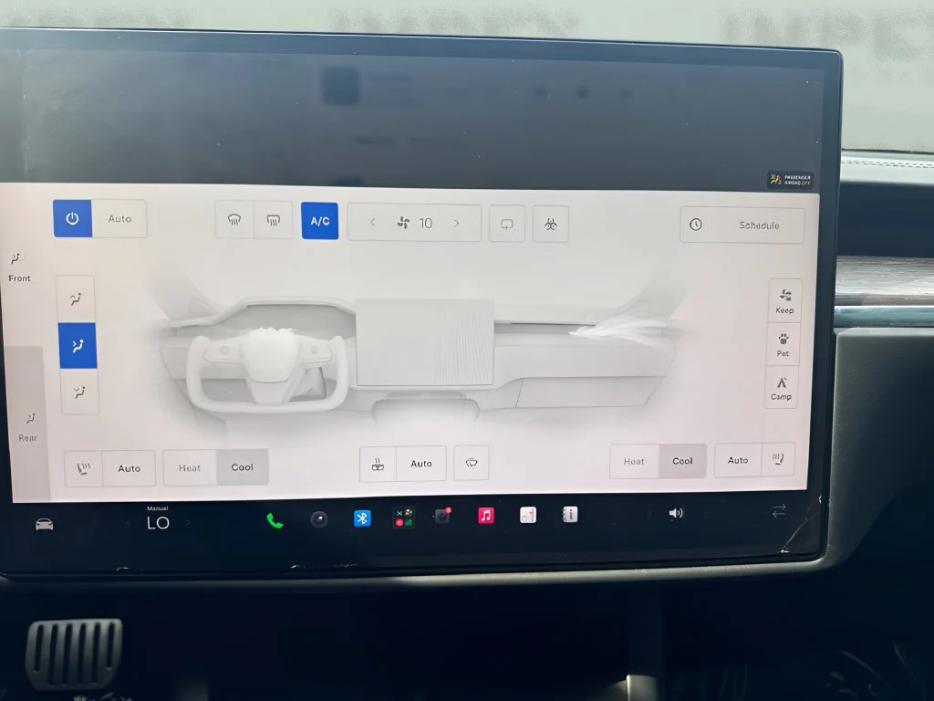 Used 2023 White Tesla Base image 16