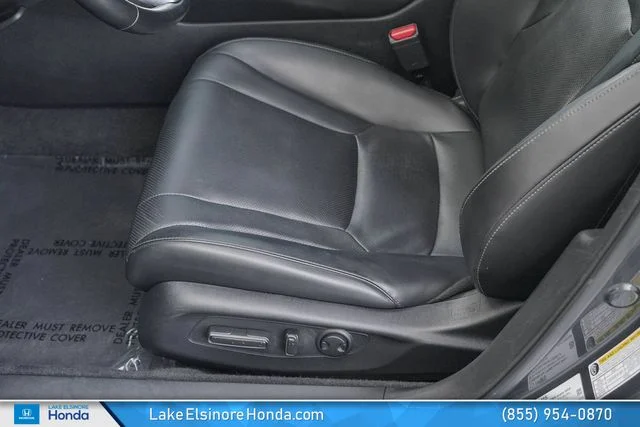 Used 2025 Meteorite Gray Metallic Honda Touring image 16