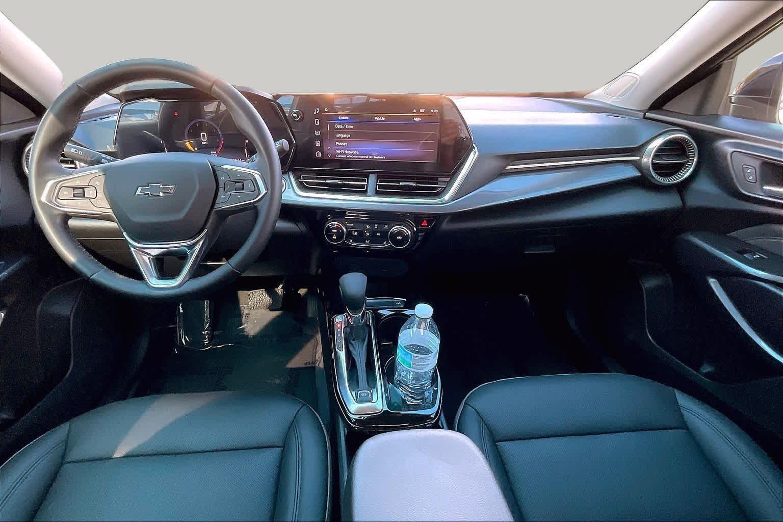 Used 2025 Sterling Gray Metallic Chevrolet ACTIV image 15