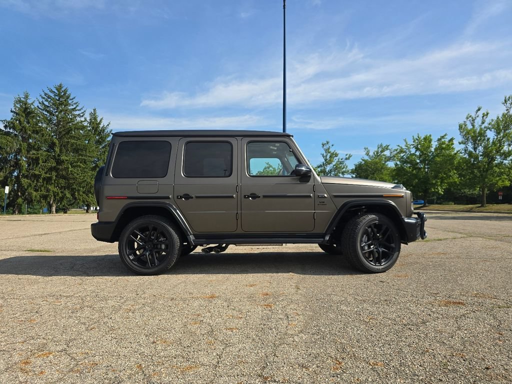 New 2027 MANUFAKTUR Monza Grey Magno Mercedes-Benz G 63 AMG® image 55
