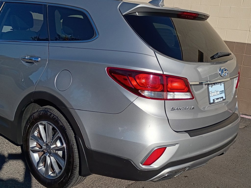 Used 2017 Iron Frost Hyundai SE image 5