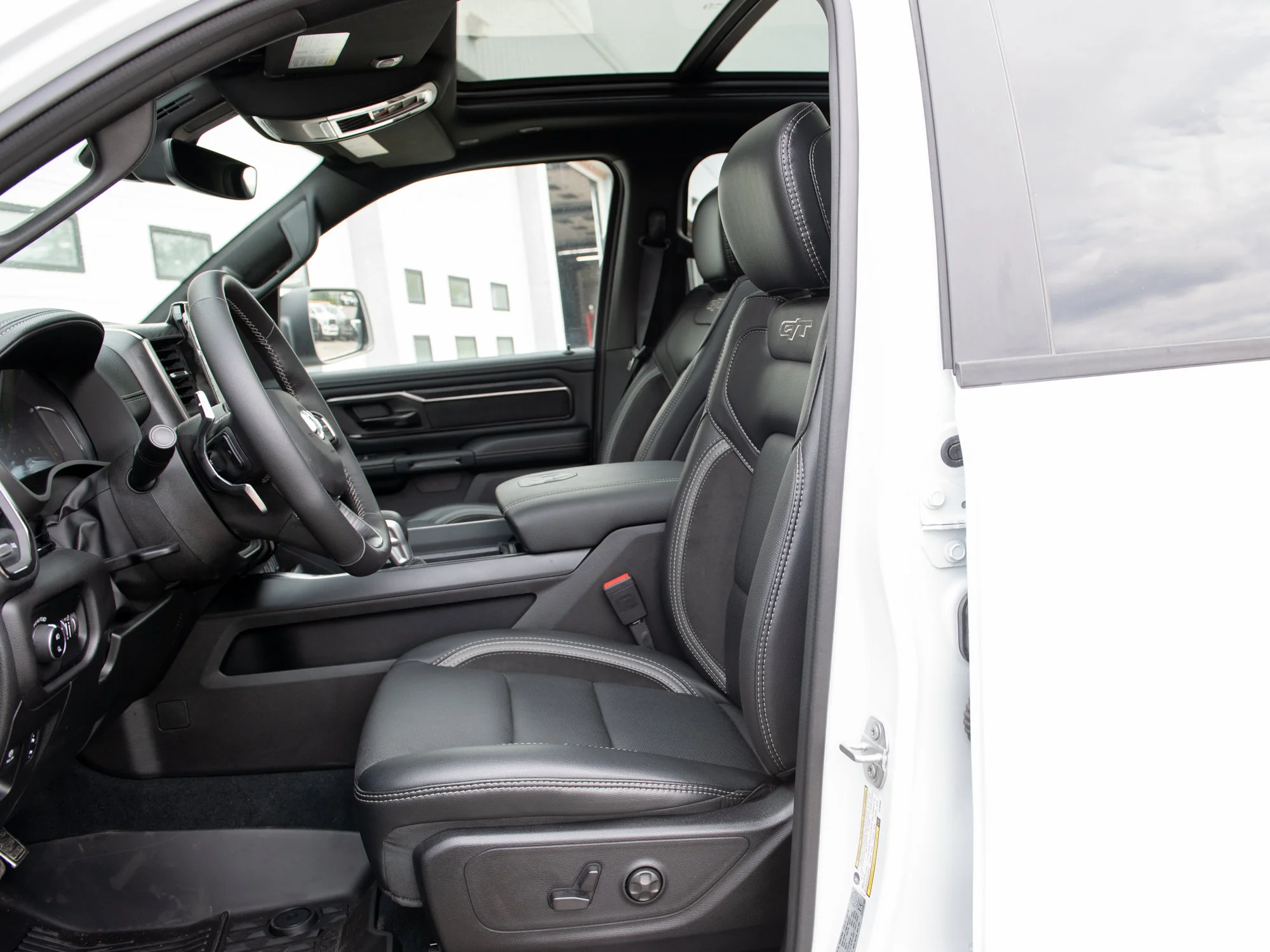 New 2026 White RAM Rebel * Crew Cab 4x4 image 28