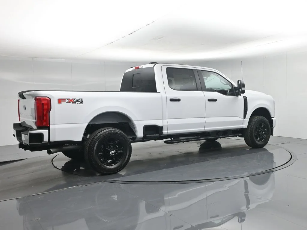 New 2026 Oxford White Ford XL image 24
