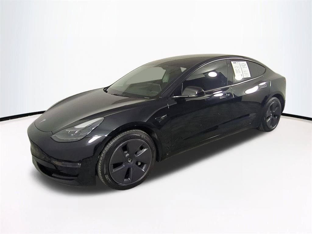 Used 2023  Tesla Long Range image 9