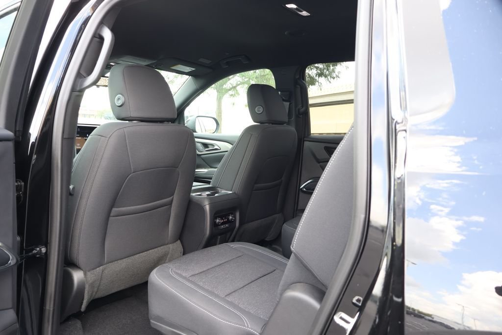 2027 Chevrolet Traverse LT - Photo 38