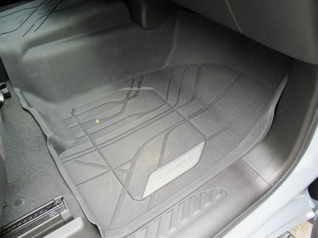 Used 2024 Gray Chevrolet Custom image 28