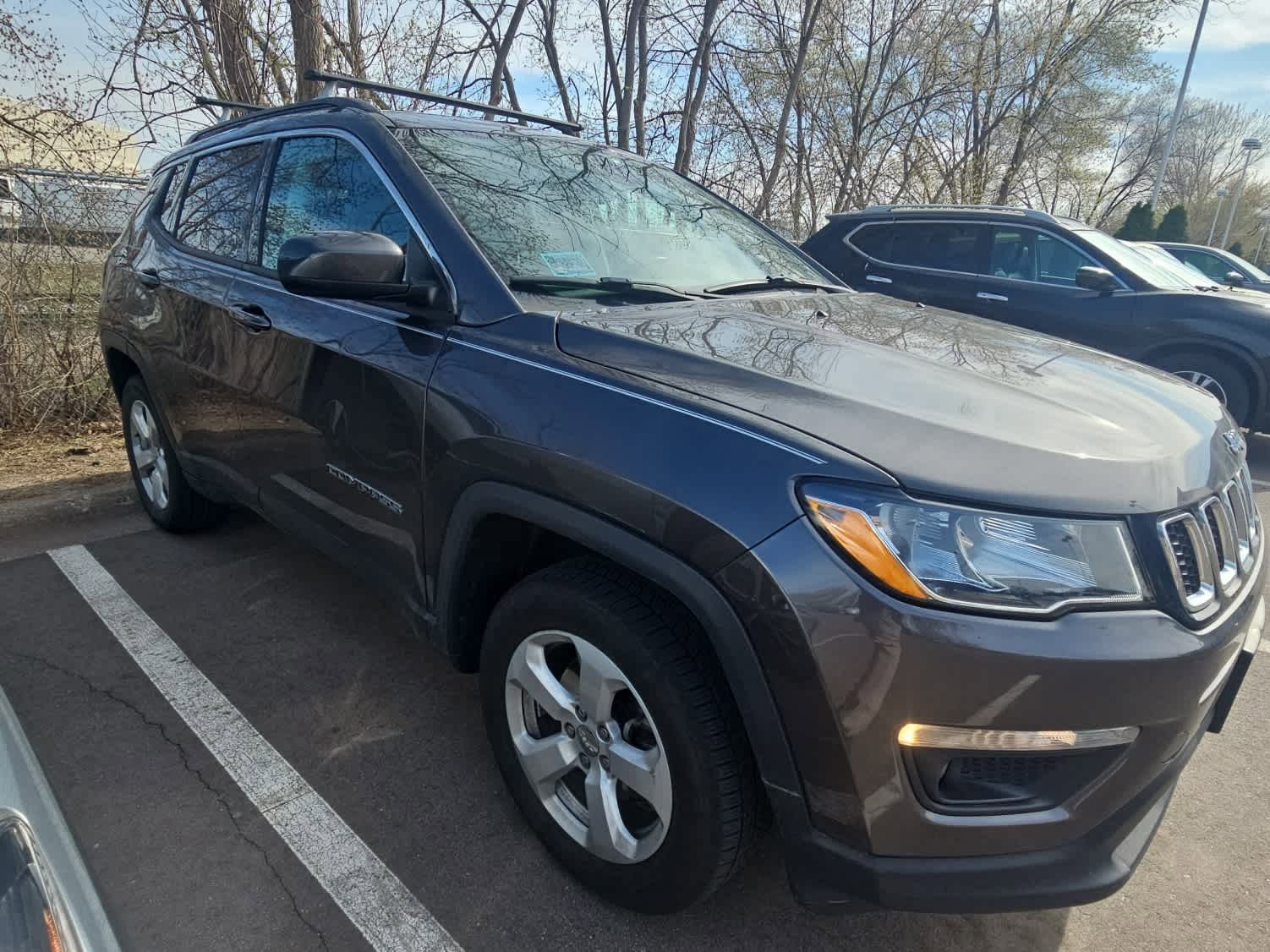 Used 2018 Jeep Compass Latitude with VIN 3C4NJDBB6JT436915 for sale in Hopkins, Minnesota