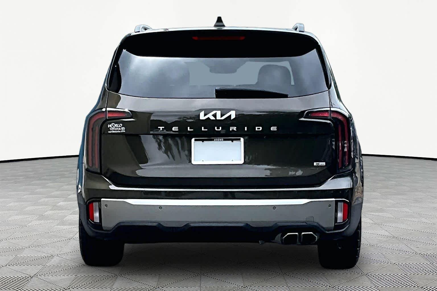 Used 2023 Dark Moss Kia SX X-Pro image 9