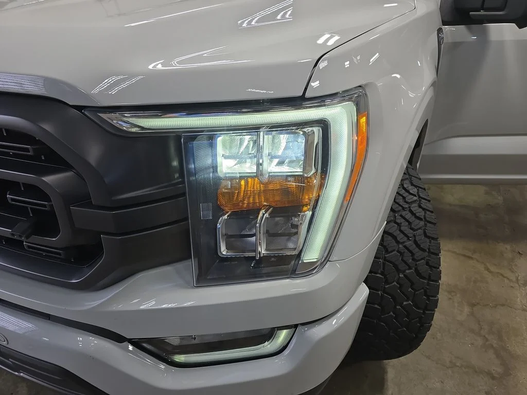 Used 2023 Avalanche Ford XLT image 32