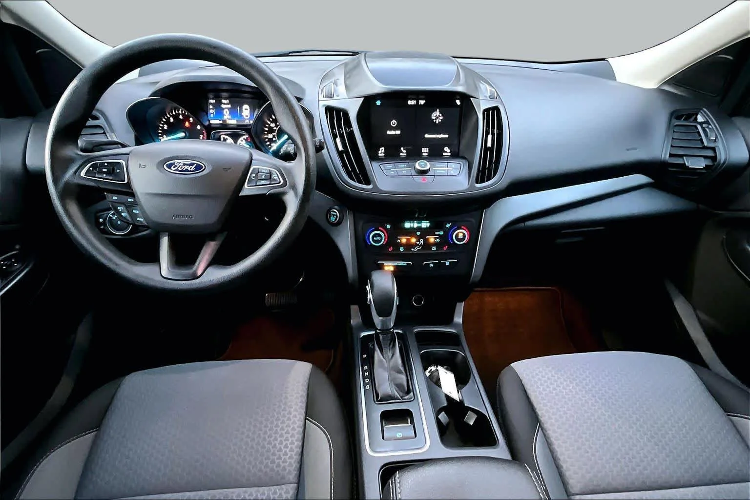 Used 2019 Agate Black Ford SE image 14