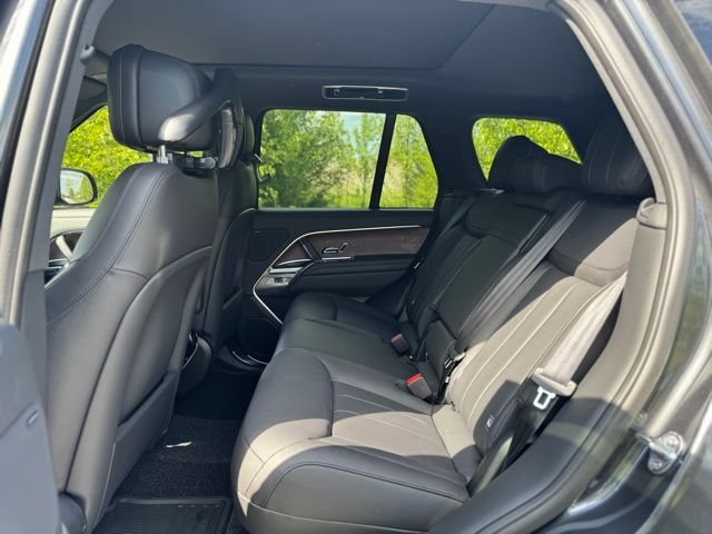New 2026 Carpathian Grey Land Rover SE image 14