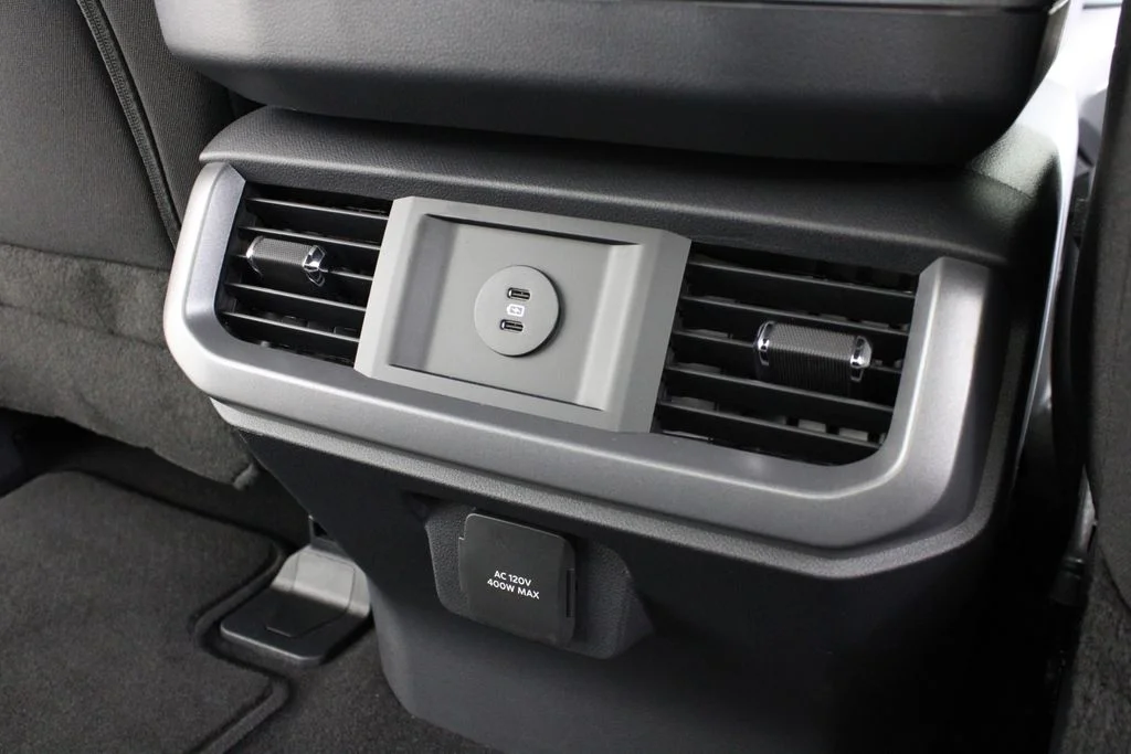 New 2026 Carbonized Gray Metallic Ford XLT image 14