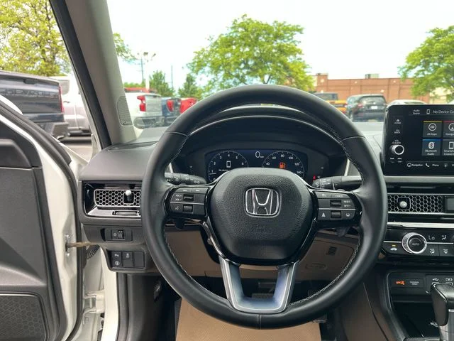 Used 2024 White Honda Touring image 13