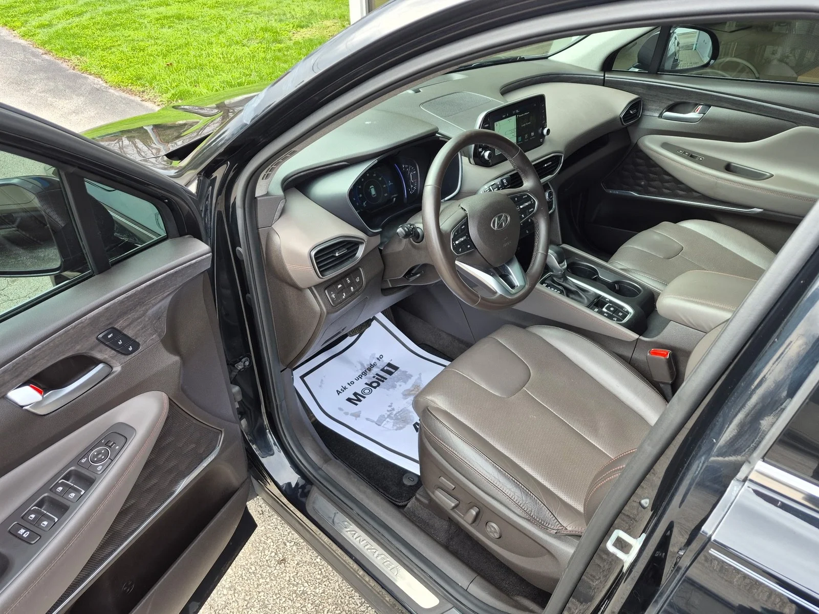 Used 2020 BLACK Hyundai Limited image 4