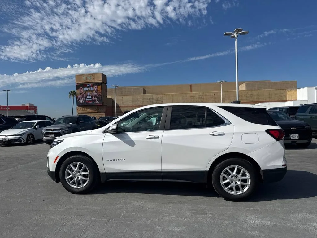 Used 2024 Iridescent Pearl Tricoat Chevrolet LT image 8
