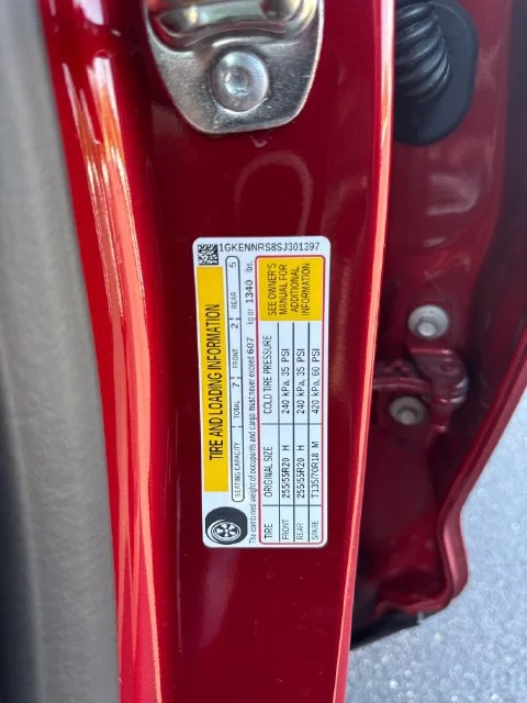 Used 2025 Volcanic Red Tintcoat GMC Elevation image 35