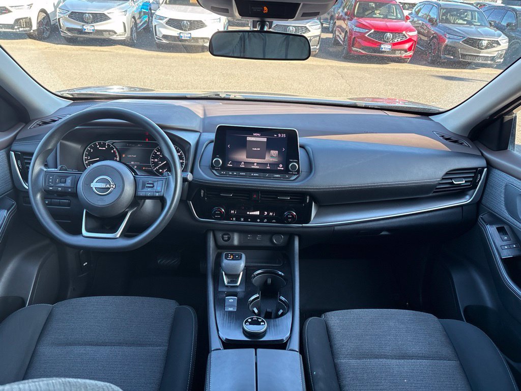 Used 2022 Gray Nissan SV image 26