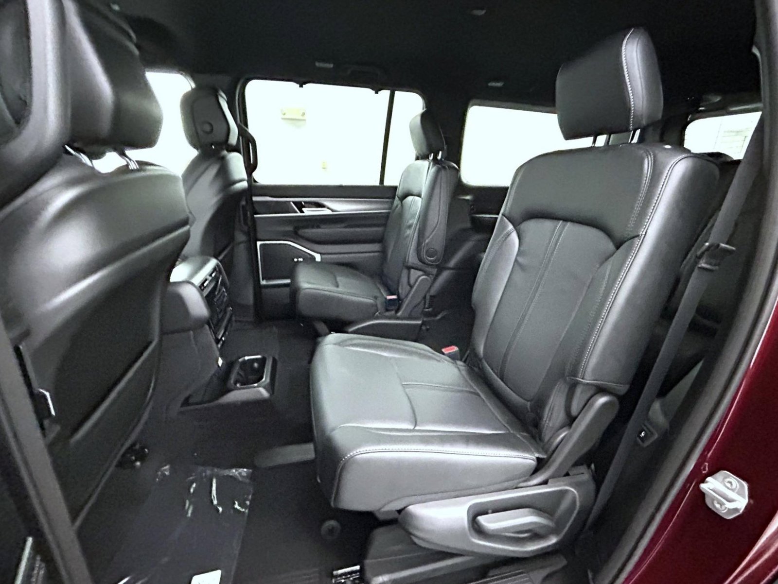 New 2026 Velvet Red Pearl-Coat Exterior Paint Jeep Limited Altitude image 21