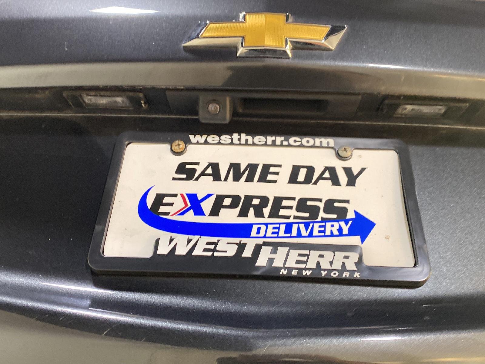 Used 2020 Nightfall Gray Metallic Chevrolet LT image 21