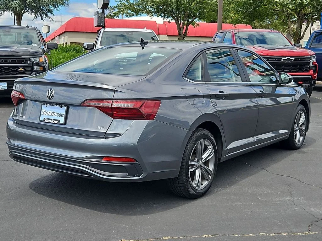 Used 2024 Platinum Gray Metallic Volkswagen 1.5T SE image 6