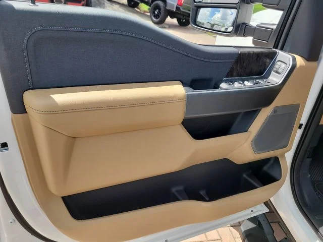 New 2026 White Metallic Ford Lariat image 18