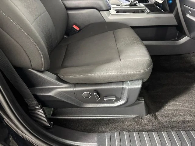 Used 2018 Black Ford XLT image 28