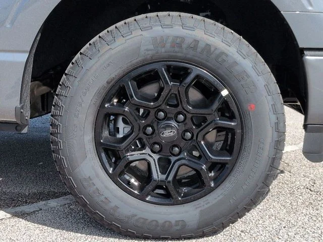 New 2026 Carbonized Gray Metallic Ford Lariat® image 11