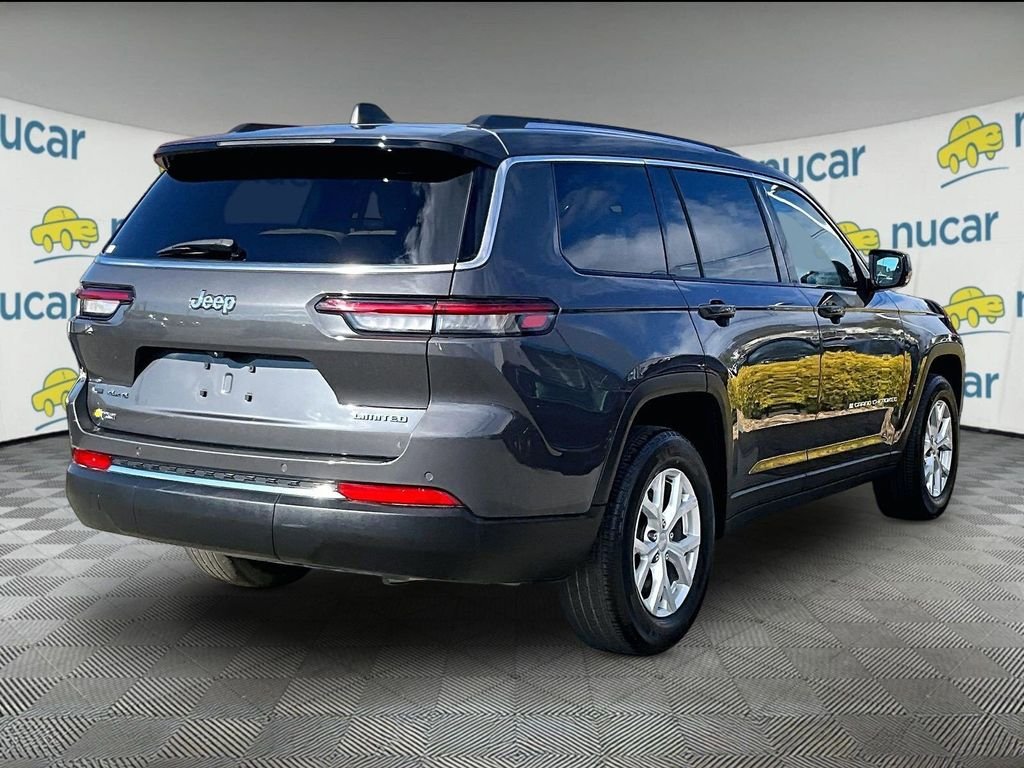 Used 2023 Metallic Jeep Limited image 6
