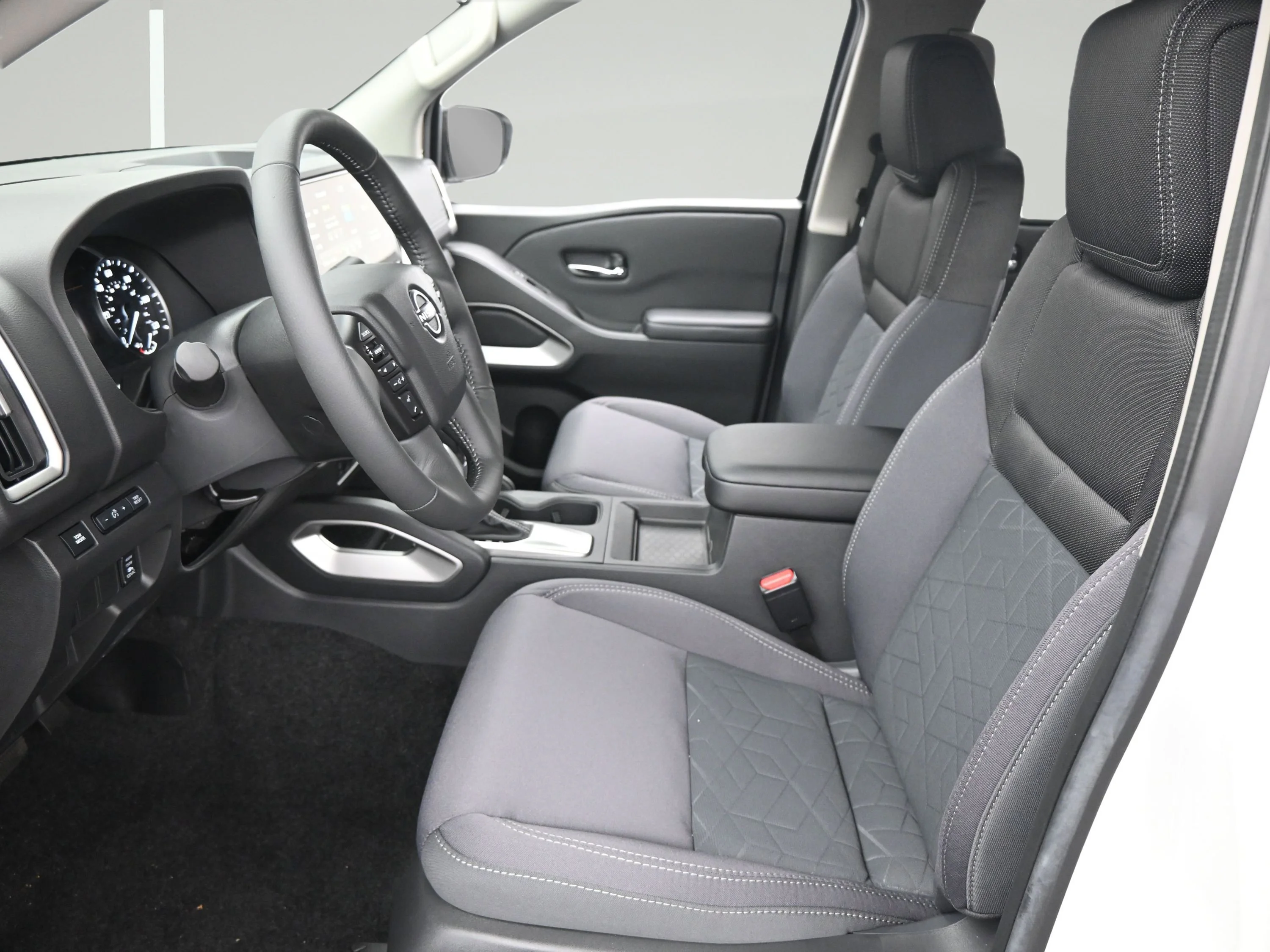 Certified Used 2025 Glacier White Nissan SV image 9