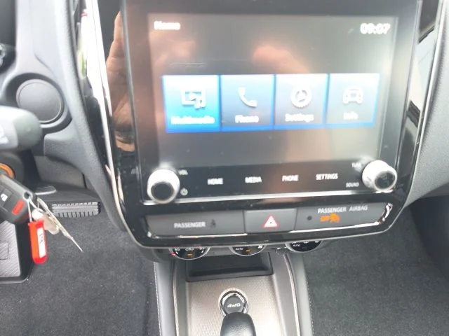 New 2027 Red Diamond Mitsubishi 2.0 ES image 16