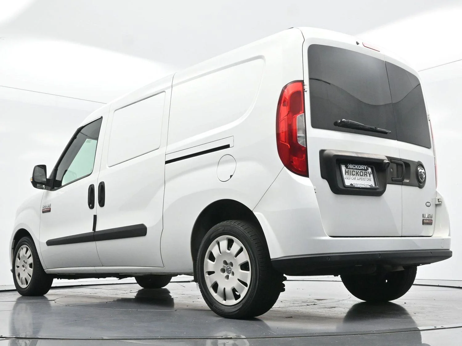Used 2018 Bright White Ram Tradesman SLT image 46