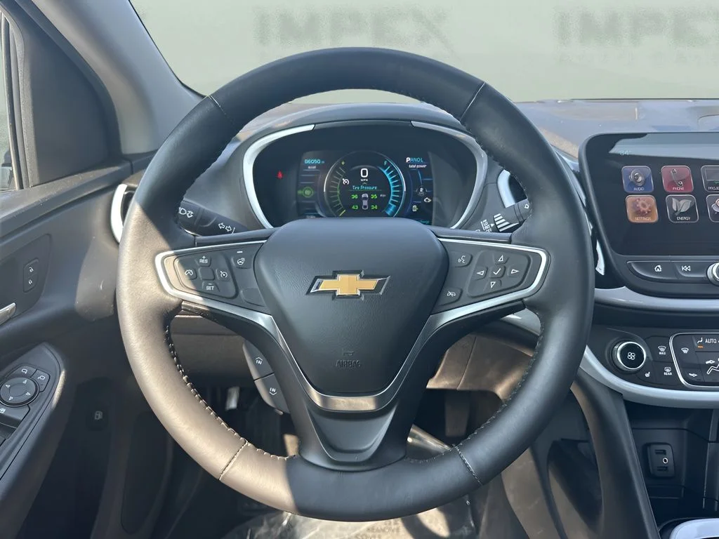 Used 2017 Gray Chevrolet LT image 12