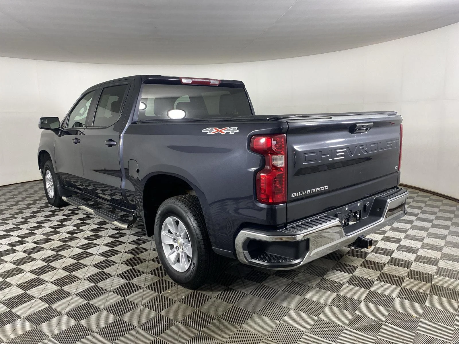 Used 2024 Dark Ash Metallic Chevrolet LT image 5